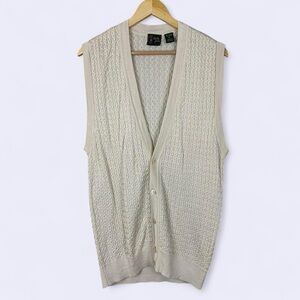 Cream vintage knit sweater vest